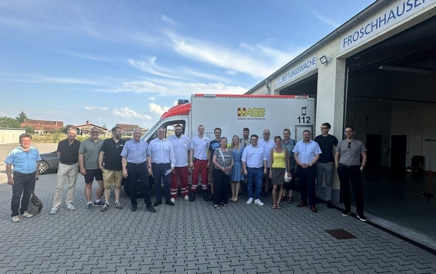Mitglieder der CDU Seligenstadt beim Besuch der ASB-Rettungswache Froschhausen/Bild: CDU Seligenstadt